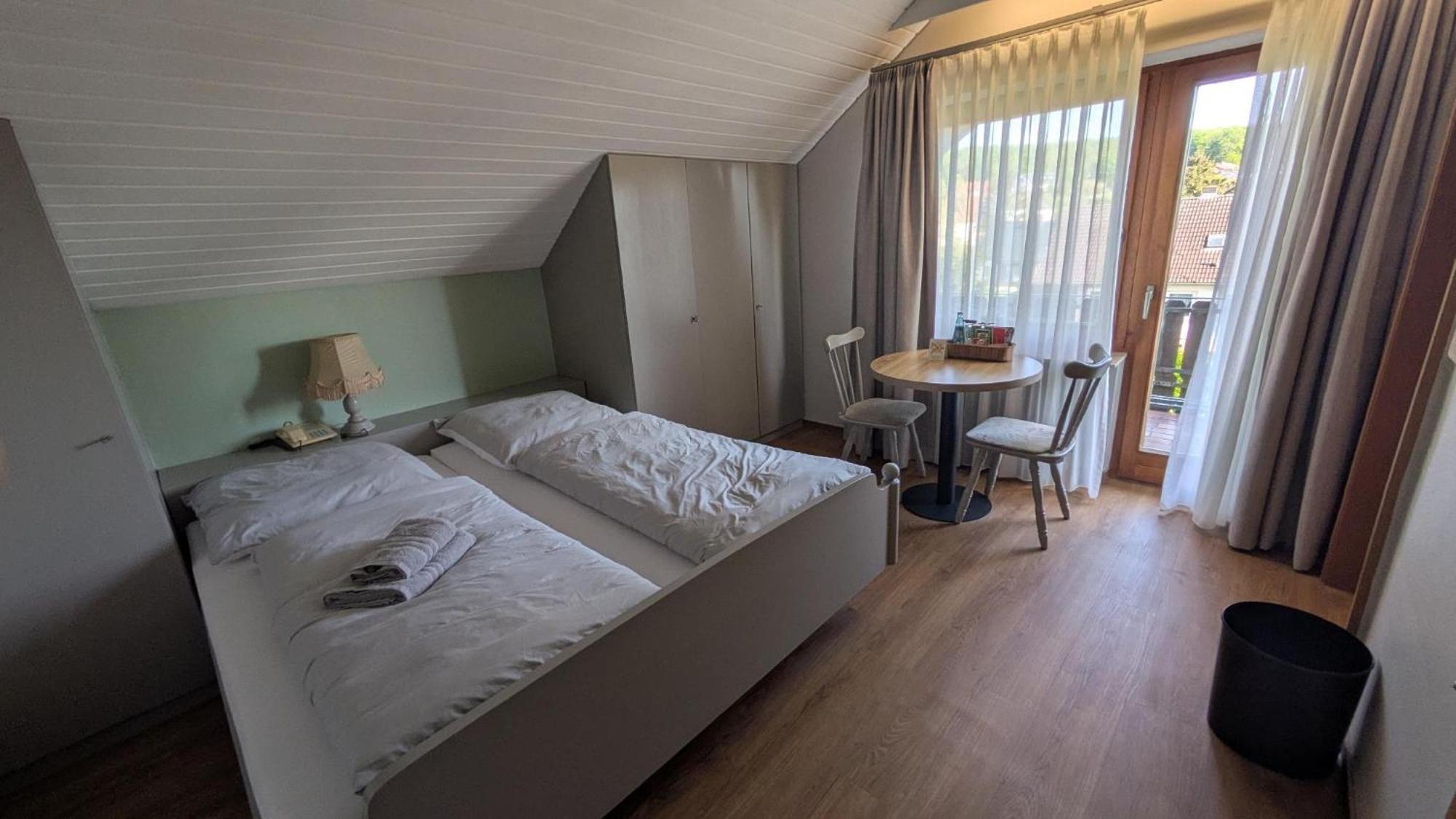 Landhotel Sonneneck - Breuna Im Naturpark ภายนอก รูปภาพ