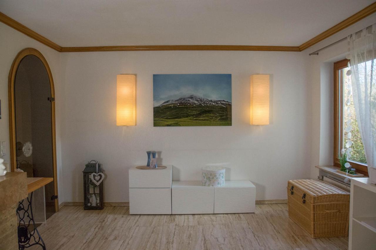 Landhotel Sonneneck - Breuna Im Naturpark ภายนอก รูปภาพ